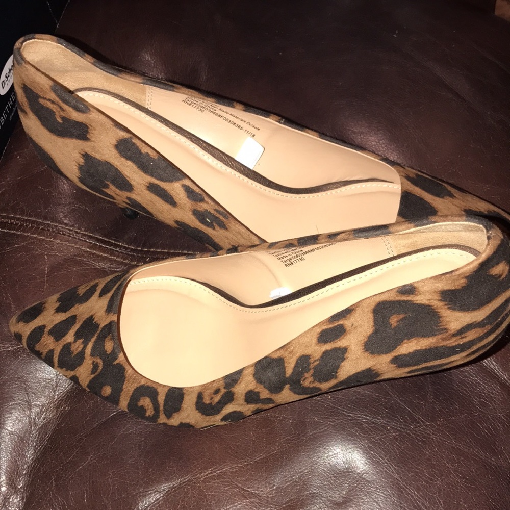 Leppard print heels 👠